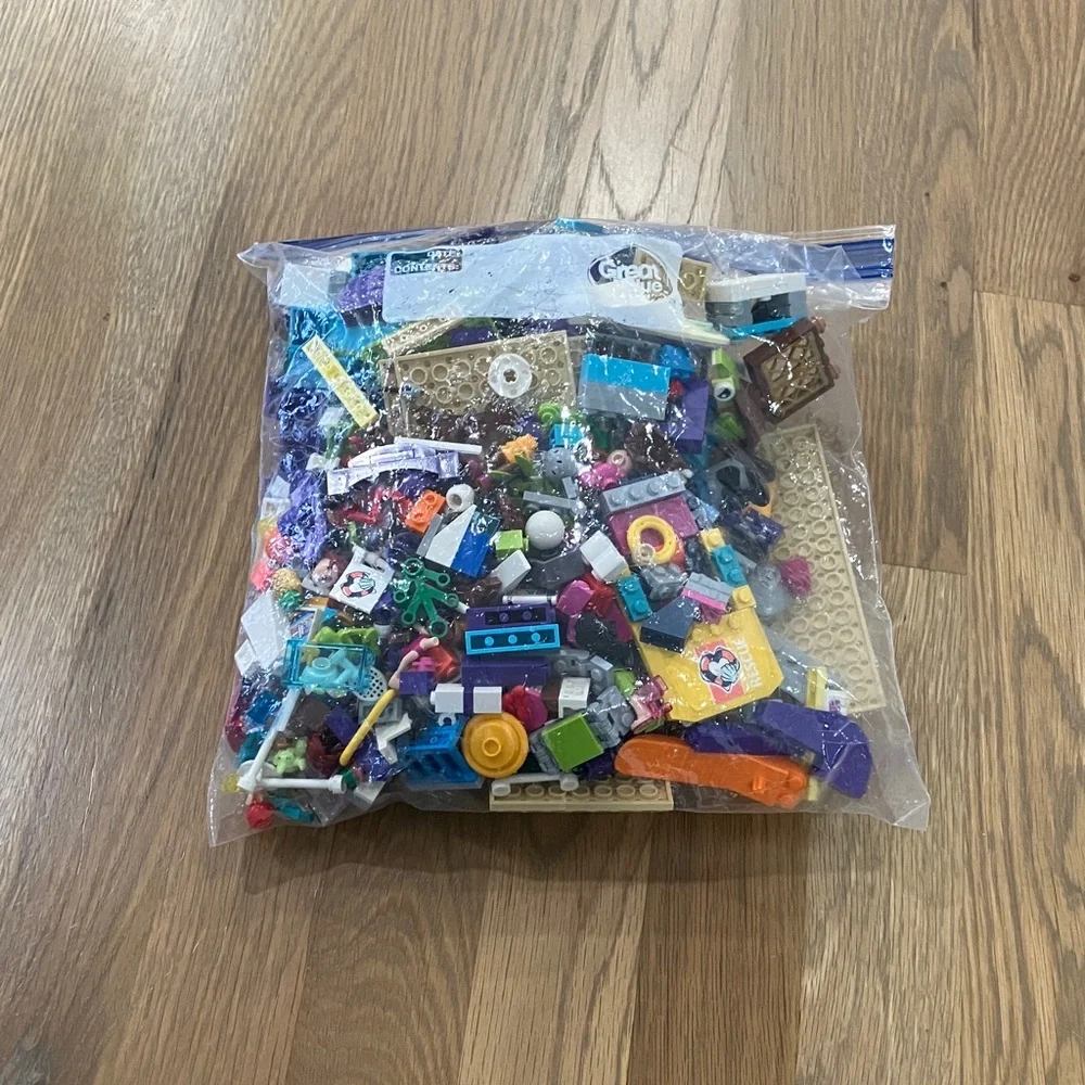 Lego Friends Lot & Other Legos - 8 Pounds of Lego